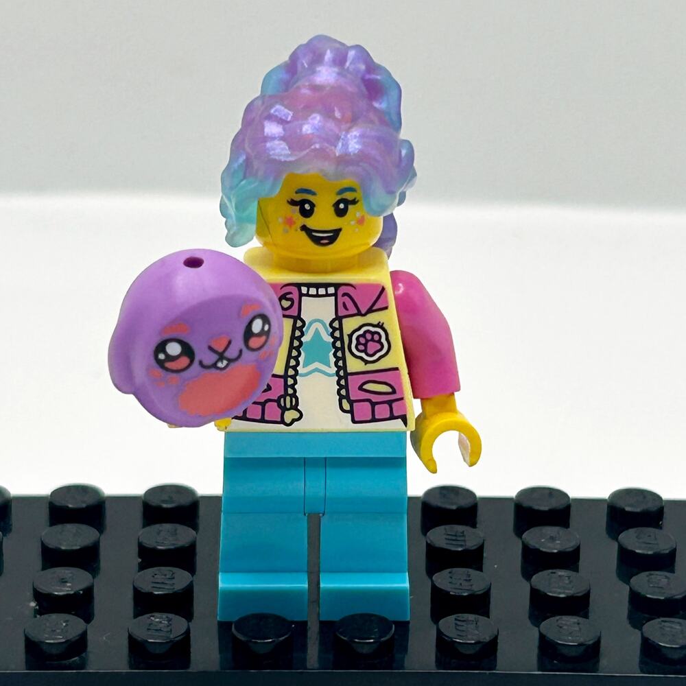 LEGO® Dreamzzz Izzie Minifigure w/ Plush Bunny 71488 - Assembled EUC